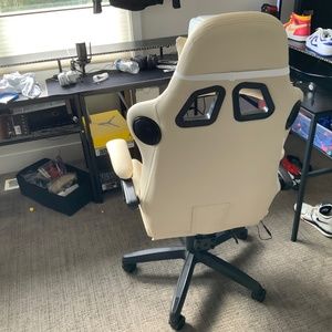 Gaming chair